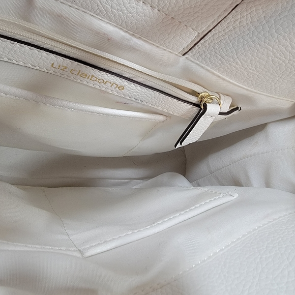 Liz Claiborne White Shoulder Bags Purse. - Picture 6 of 12